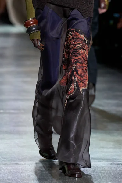 Look 114